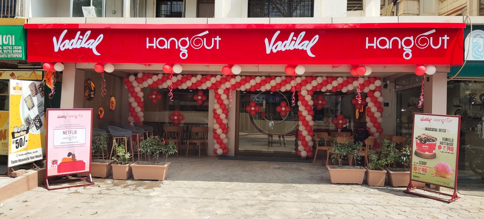 Vadilal Hangout in Surat
